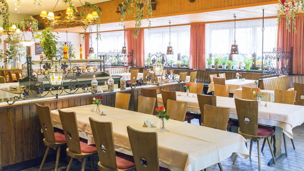 祖姆奥赫森餐厅-酒店 萨斯塔德特 外观 照片